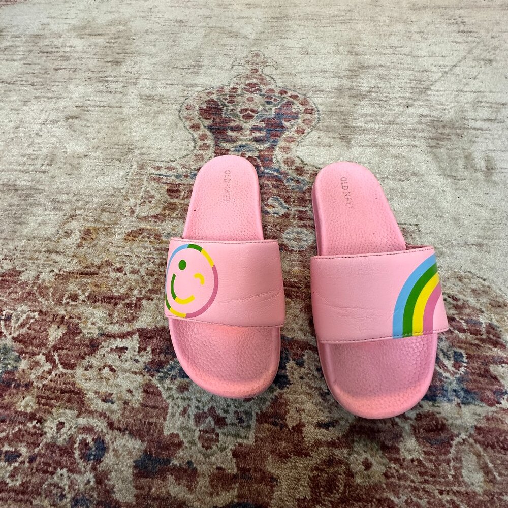 Kids Girls Old Navy Pink Slides Size 1/2 Big Kids In Great Shape!